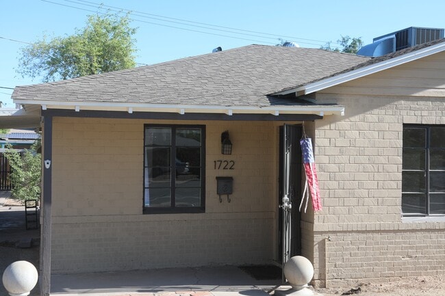 Building Photo - 1722 W Osborn Rd