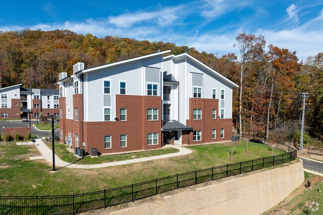 Building Photo - Callahan Flats