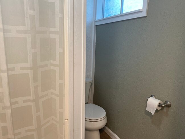 Foto del edificio - 433 Robert Dr