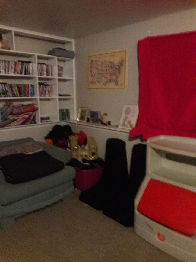 Foto del edificio - Beautiful Home with quiet location in West...