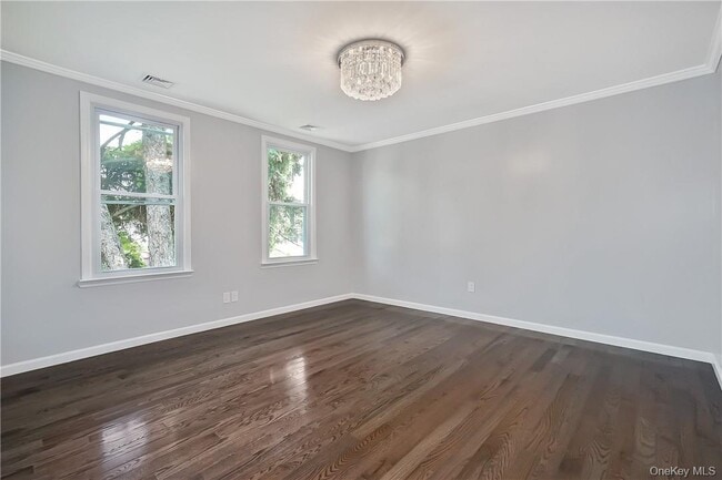 Foto del edificio - 192 Ashford Ave