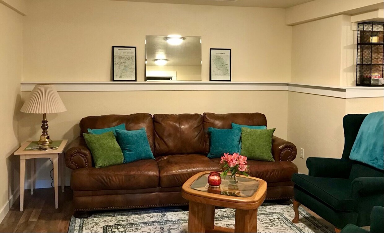 Living Room - 533 Connell Ave
