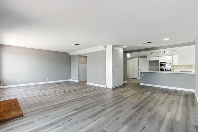 Living/Dining - 81 Mountain Valley St