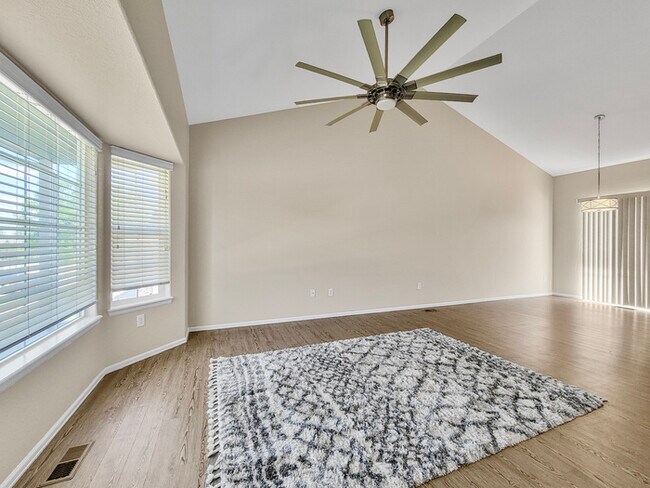 Foto del edificio - Charming 3 beds 2.5 baths in Firestone