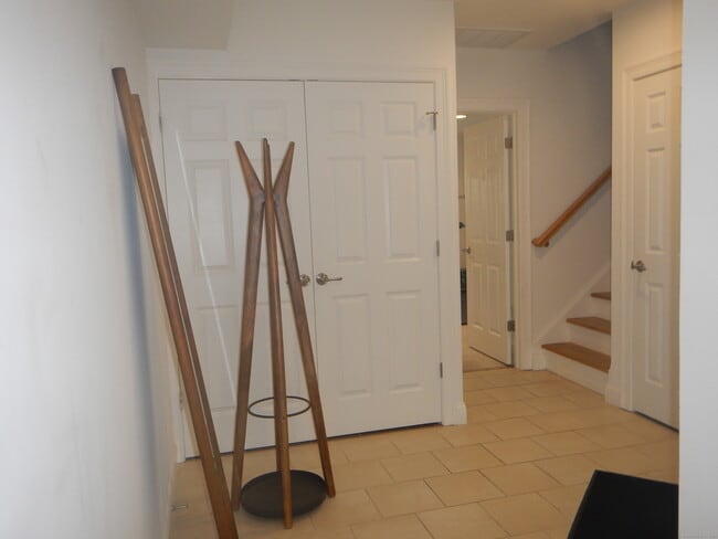 Building Photo - 505 Copper Square Dr