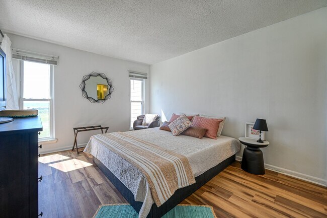Foto del edificio - FURNISHED OFF-SEASON OCEANFRONT MONTHLY RENTAL