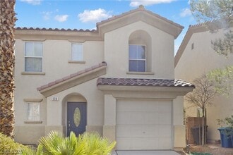 Building Photo - 520 Taunton St