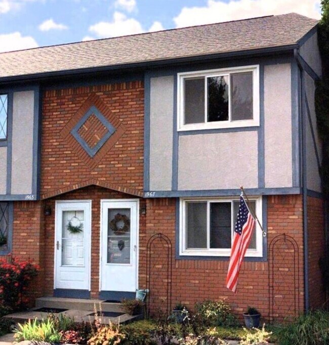 Foto del edificio - 1967 Slaton Ct