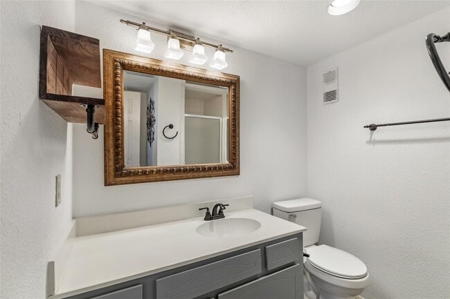 Foto del edificio - 8302 Nairn St