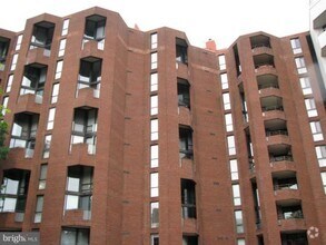 Building Photo - 1099 22nd St NW