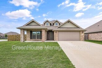 Building Photo - 971 Redfree Dr