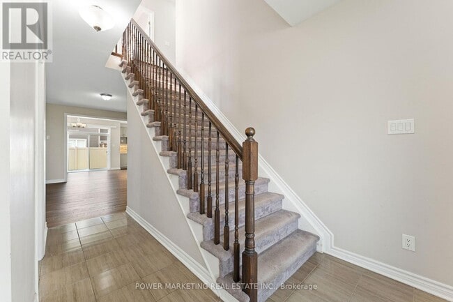 Building Photo - 326 Sweetclover Way