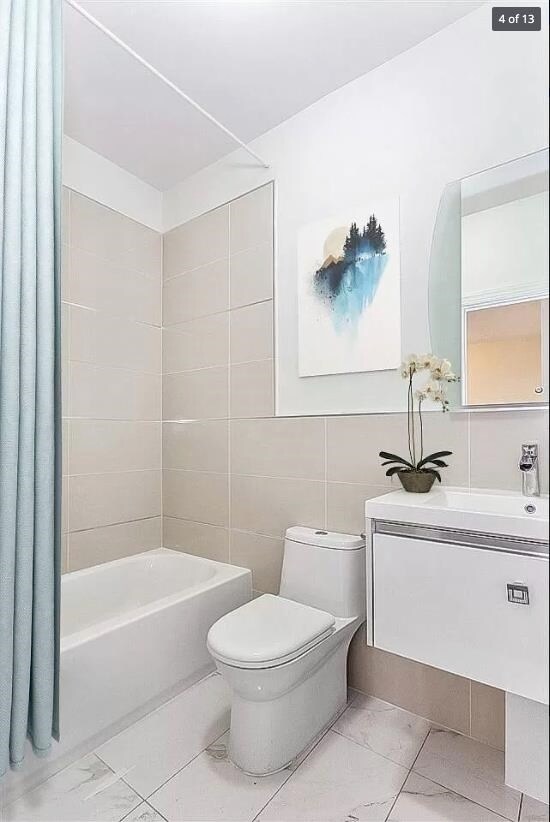 Foto del edificio - 144 Fulton Ave