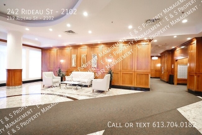 Building Photo - 242 Rideau St