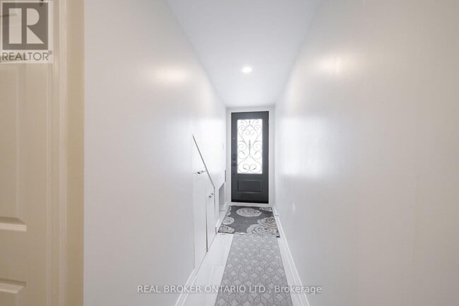 Building Photo - 22 Yucatan Rd