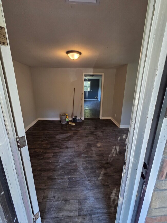 Foto del edificio - 2866 Edgewood St