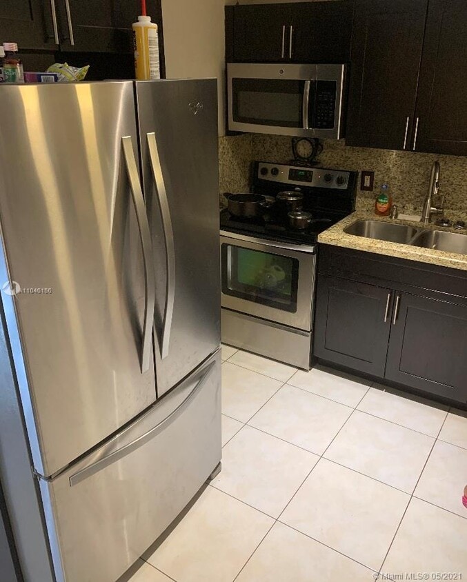 Foto del edificio - 1768 NW 154th St