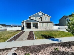 Building Photo - 1156 N 2630 W