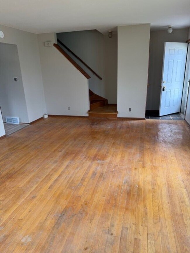 Foto del edificio - 7111 W Brentwood Ave