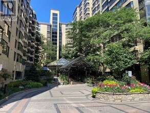 Building Photo - 195 St Patrick St