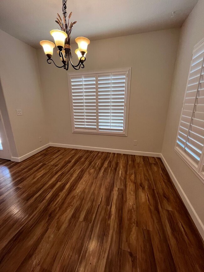 Foto del edificio - NICE HOME IN ORANGEVALE!!