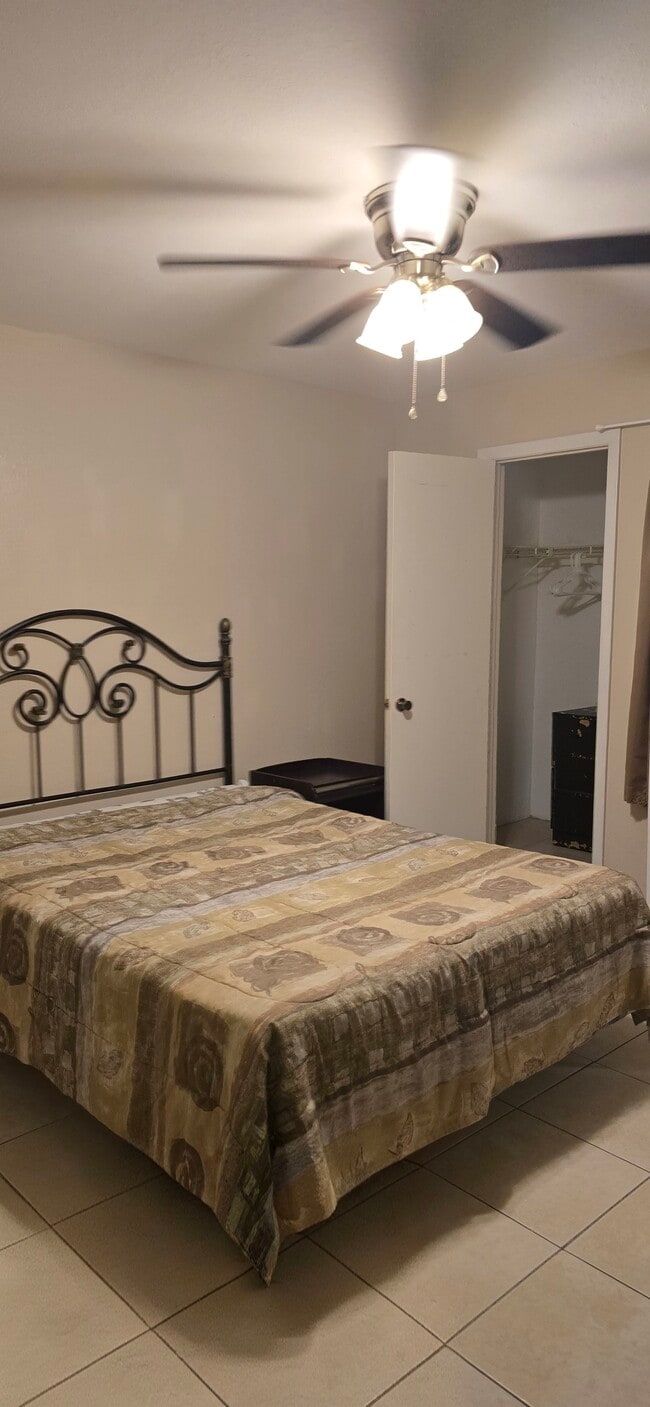 Foto del edificio - 3034 Parkway Blvd