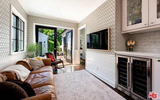 Foto del edificio - 4234 Brunswick Ave