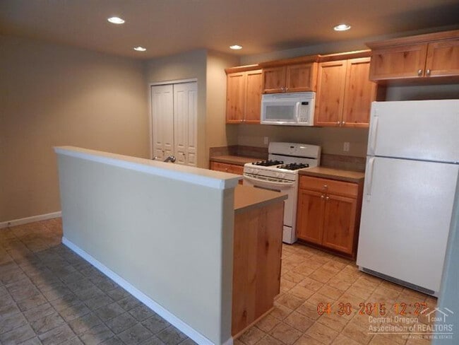 Building Photo - Great house in town