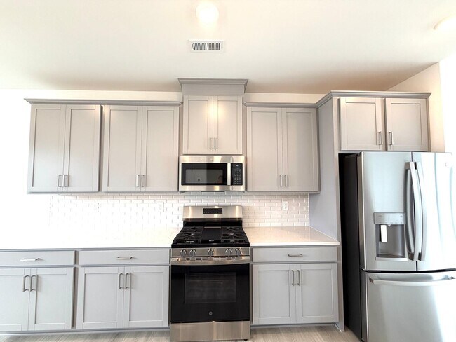 Foto del edificio - 2310 Donnelly Hls Ln