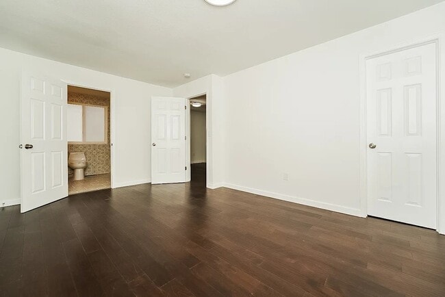 Building Photo - 2891 S Mobile St