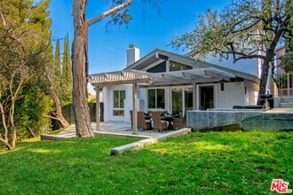 Building Photo - 3585 Alana Dr