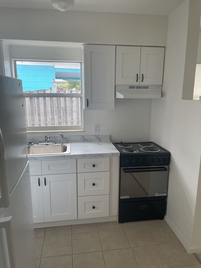 Photo - 11135 2nd St E House