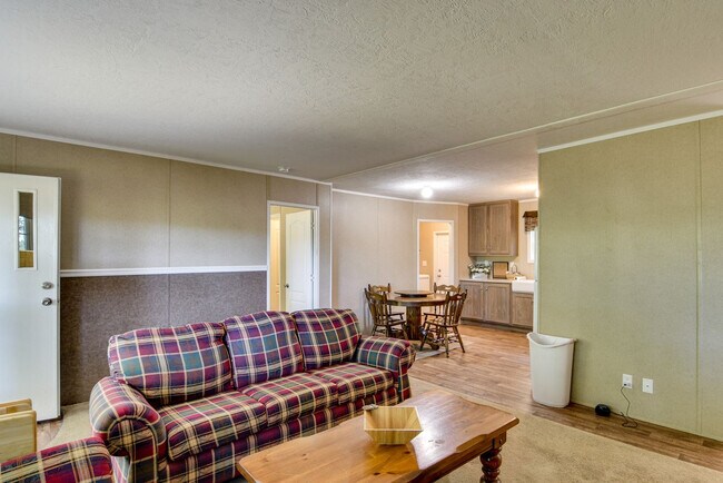 Foto del edificio - 499 Woods Ln