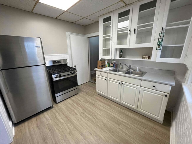 Photo - 1706 E 291st St (Wickliffe, OH) Apartment