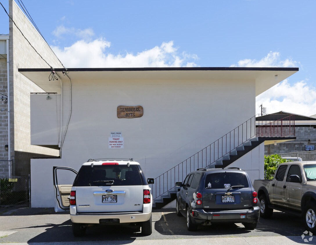 Building Photo - 1734 Hoe St