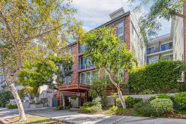 Foto del edificio - 532 N Rossmore Ave