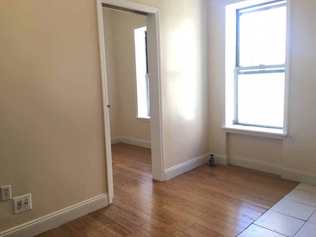 Foto principal - 2228 Amsterdam Ave
