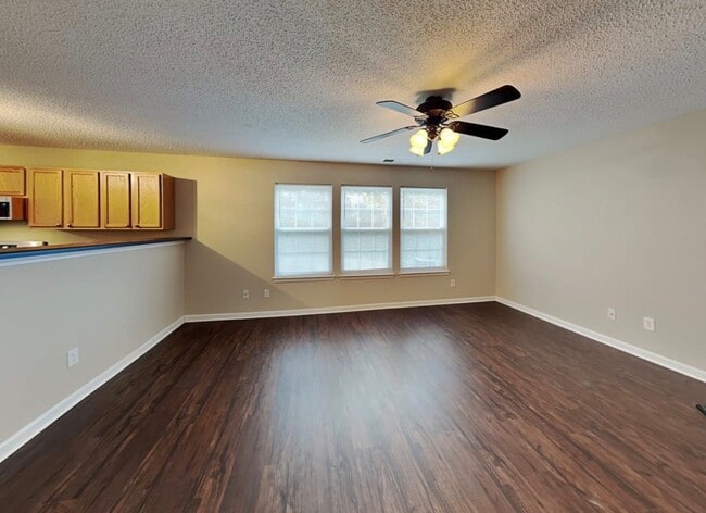 Foto del edificio - 4407 Staffordshire Ln