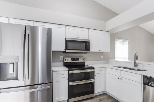 Building Photo - 1217 Etchfield Cir