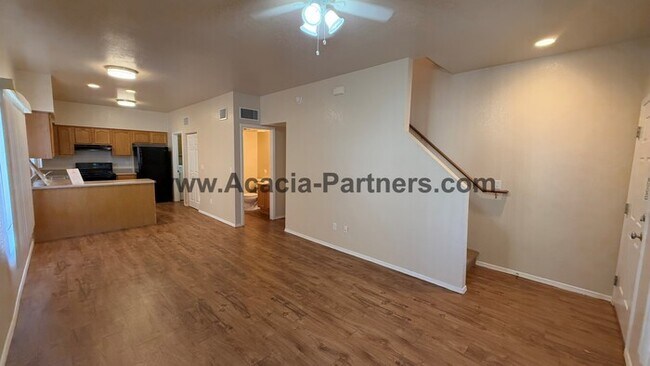 Foto del edificio - Gated Two Bedroom Townhome