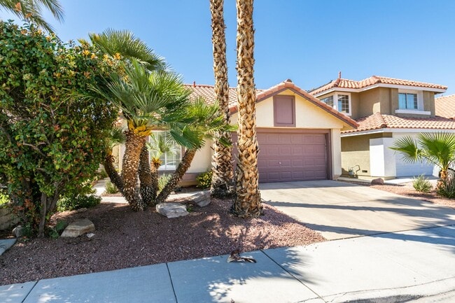 Foto del edificio - Cozy 3 bedroom single story house in Green Valley