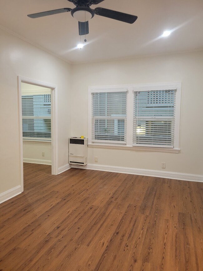 Foto del edificio - Sunfield Properties