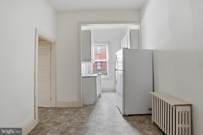 Foto del edificio - 2441 Brown St