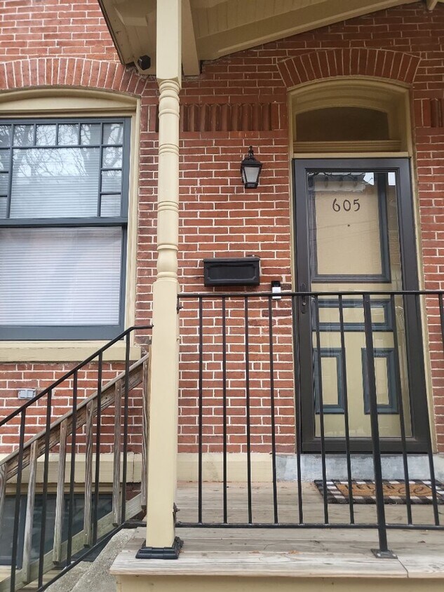 Primary Photo - Fully renovated home in City of Wilmington...