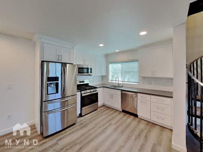 Foto del edificio - 512 Henry St