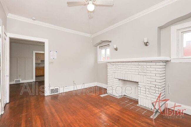 Building Photo - 3646 E 149th St