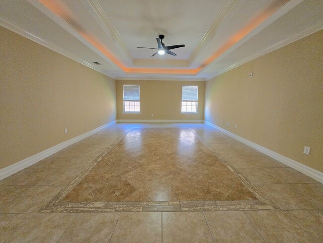 Foto del edificio - 2,465sf EXPANSIVE HOME IN THE HARLINGEN ME...