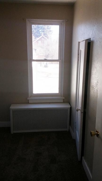 Building Photo - 720 5th St NE #1
