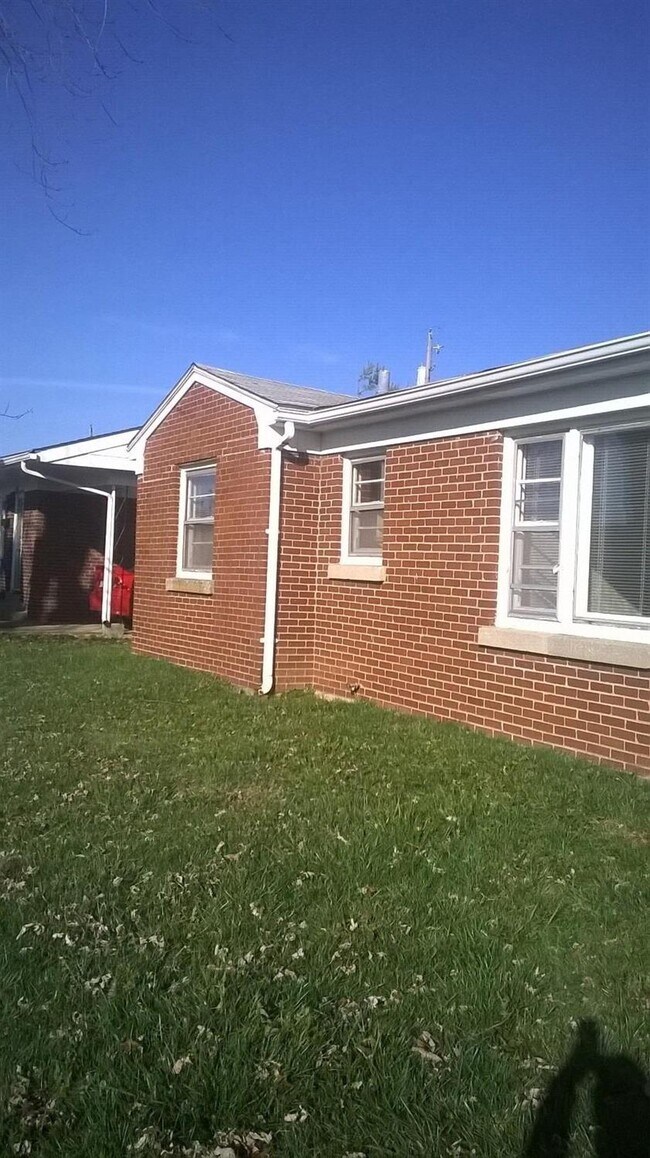 Building Photo - 1045 Patricia Ln
