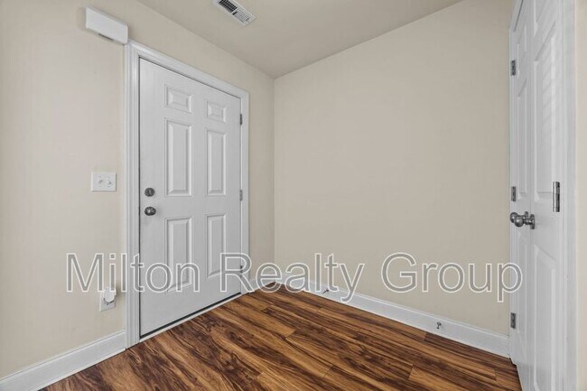 Foto del edificio - 27 River Stancil Dr